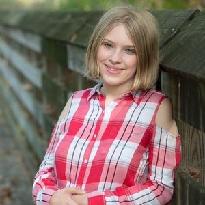 Meet your Posher, Bella